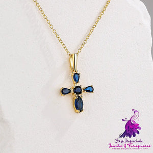 18K Gold Geometric Pendant Necklace