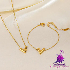 V-shaped Gold-plated Jewelry Set