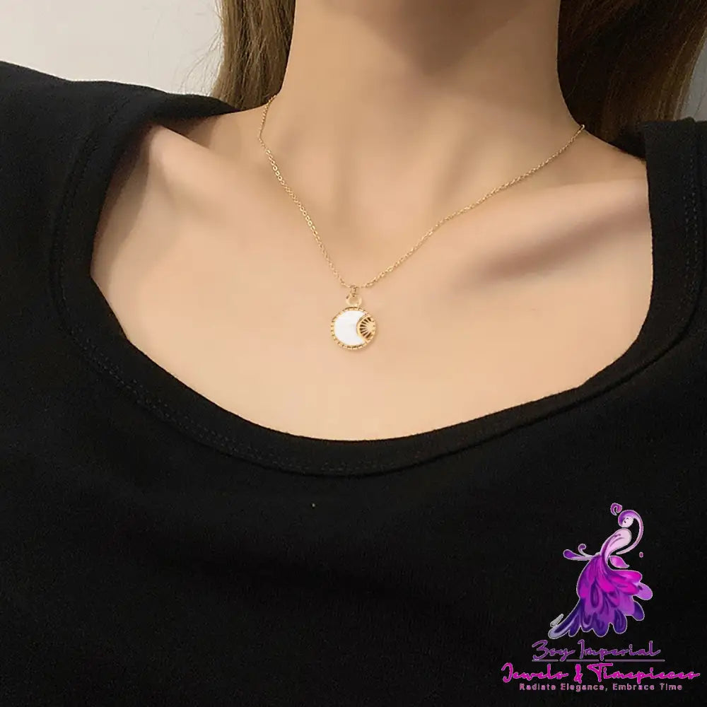 Stainless Steel White Shell Moon Necklace Gold-plated Round