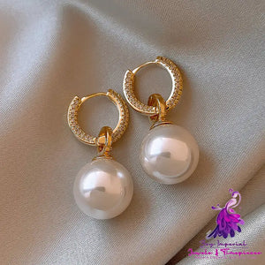 High-end Trendy Pearl Earrings