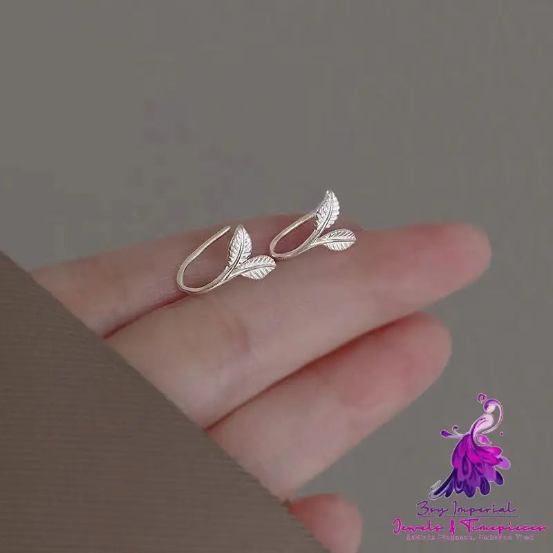 Literary Senshen Leaf Ear Hook