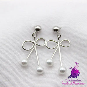 Bow Pearl Earrings