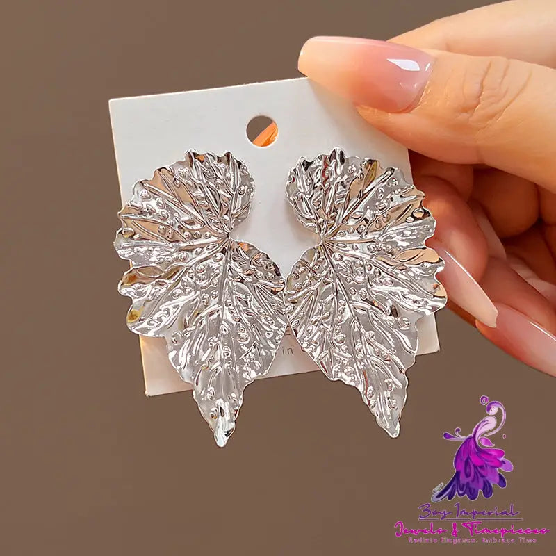 Trendy Pleated Leaf Earrings