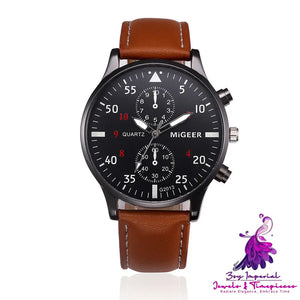 Retro Design Men’s Leather Watch