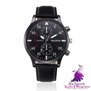 Retro Design Men’s Leather Watch