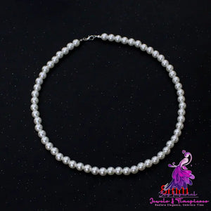 Minimalist Pearl Necklace