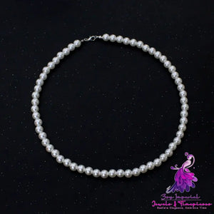 Minimalist Pearl Necklace