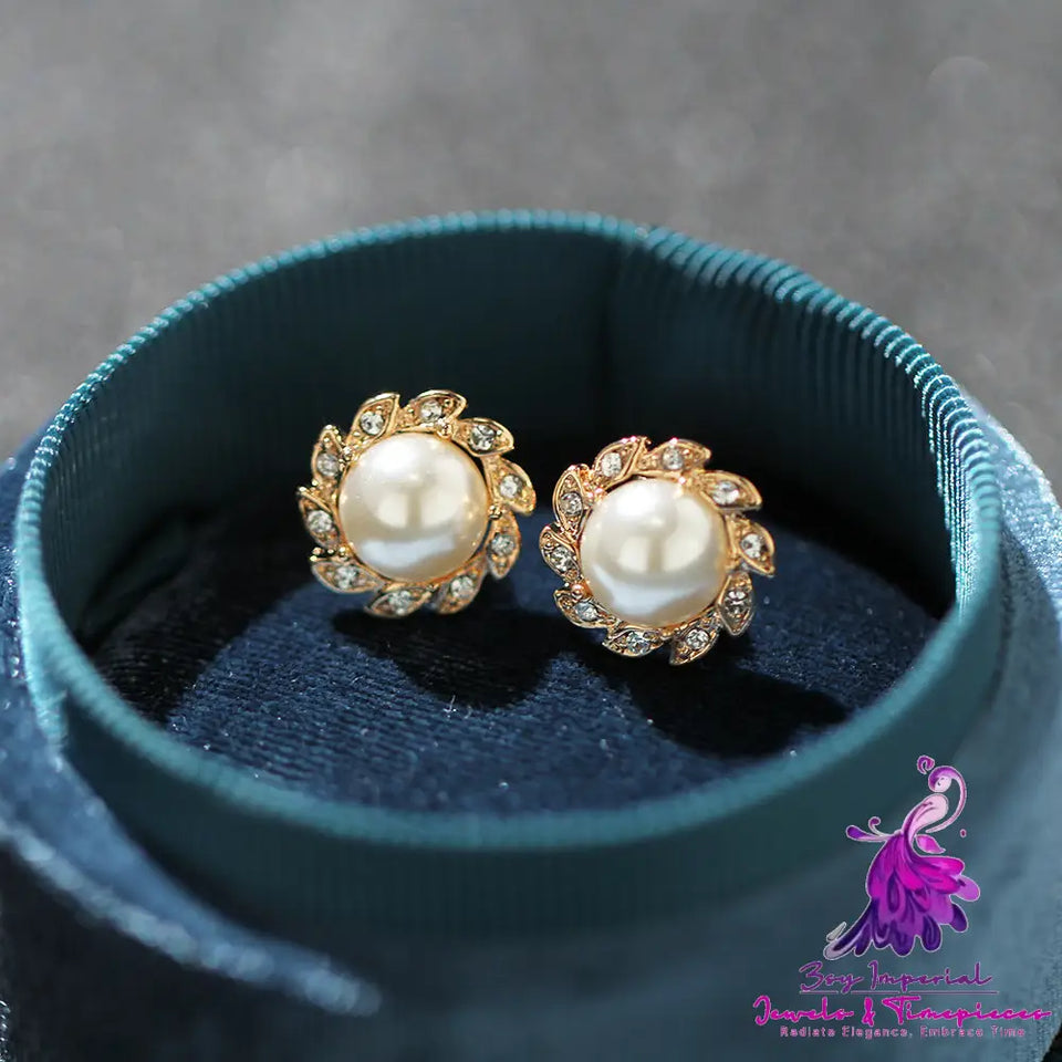 Refined Rhinestone Pearl Earrings