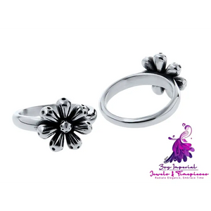 Retro Three Dimensional Flower Rings