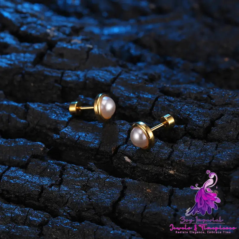 Ladies Simple Retro Small Pearl Earrings