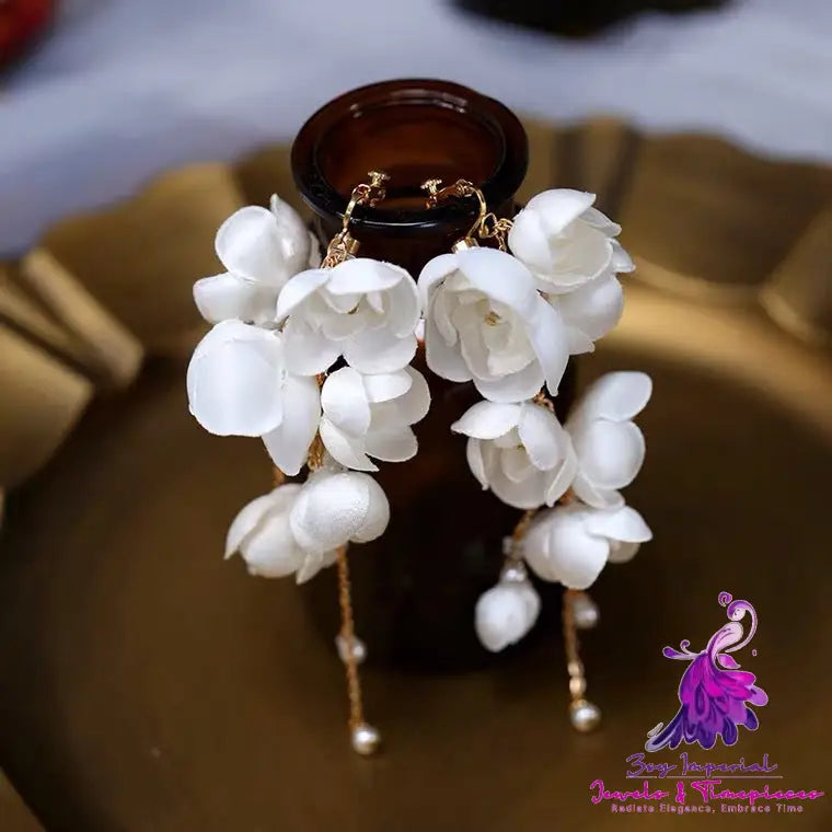 Fashion White Small Flower Tassel Wedding Dress Earrings